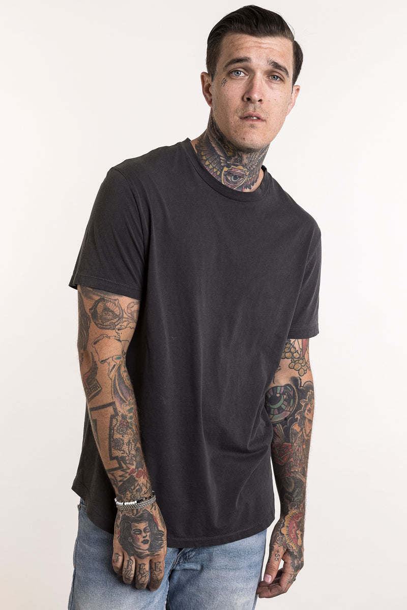 Men's High Low Curved Hem T-shirt - FACM1072